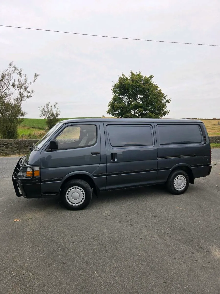 Toyota Hiace 2.4d 1995 LWb - Image 3