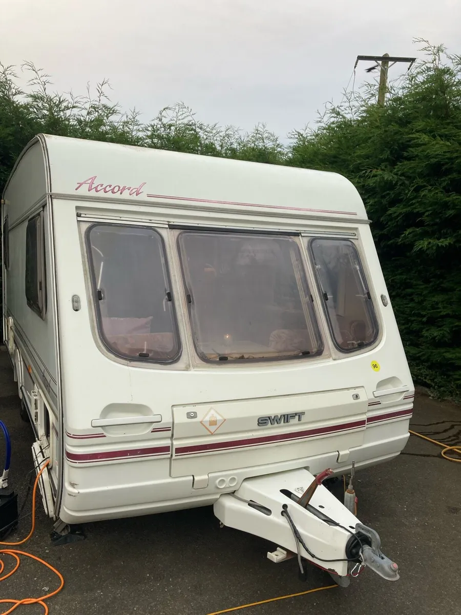 Caravan - Image 2