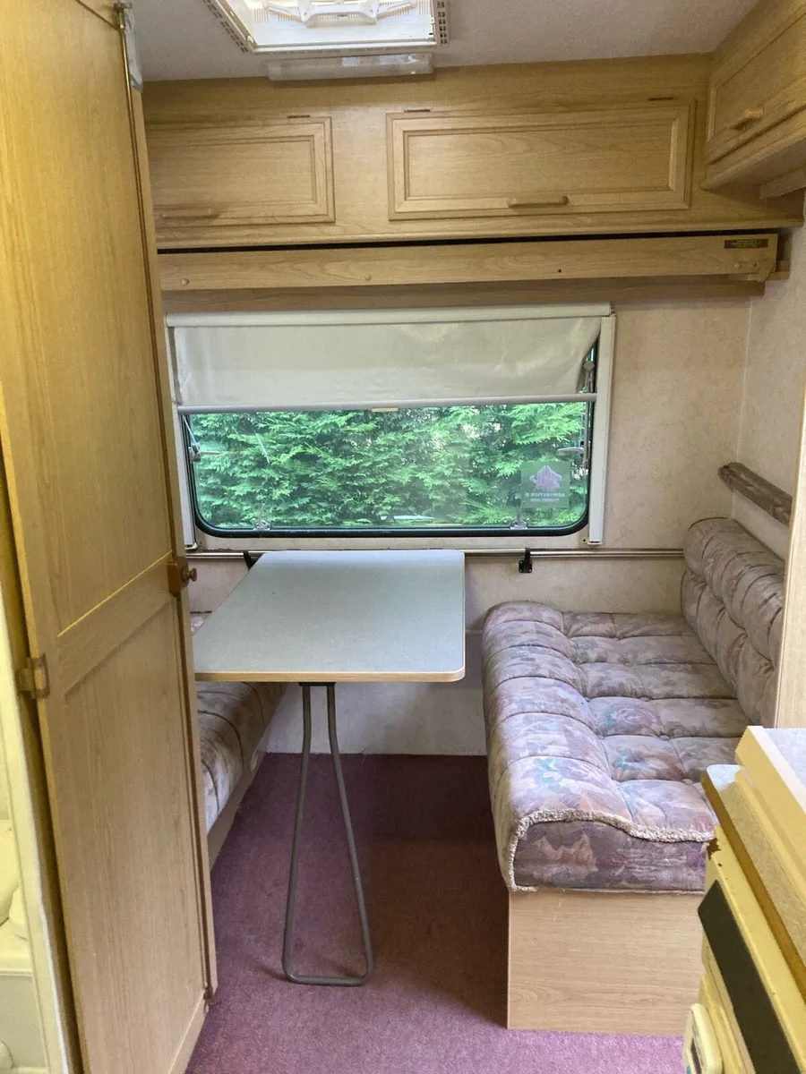 Caravan - Image 4