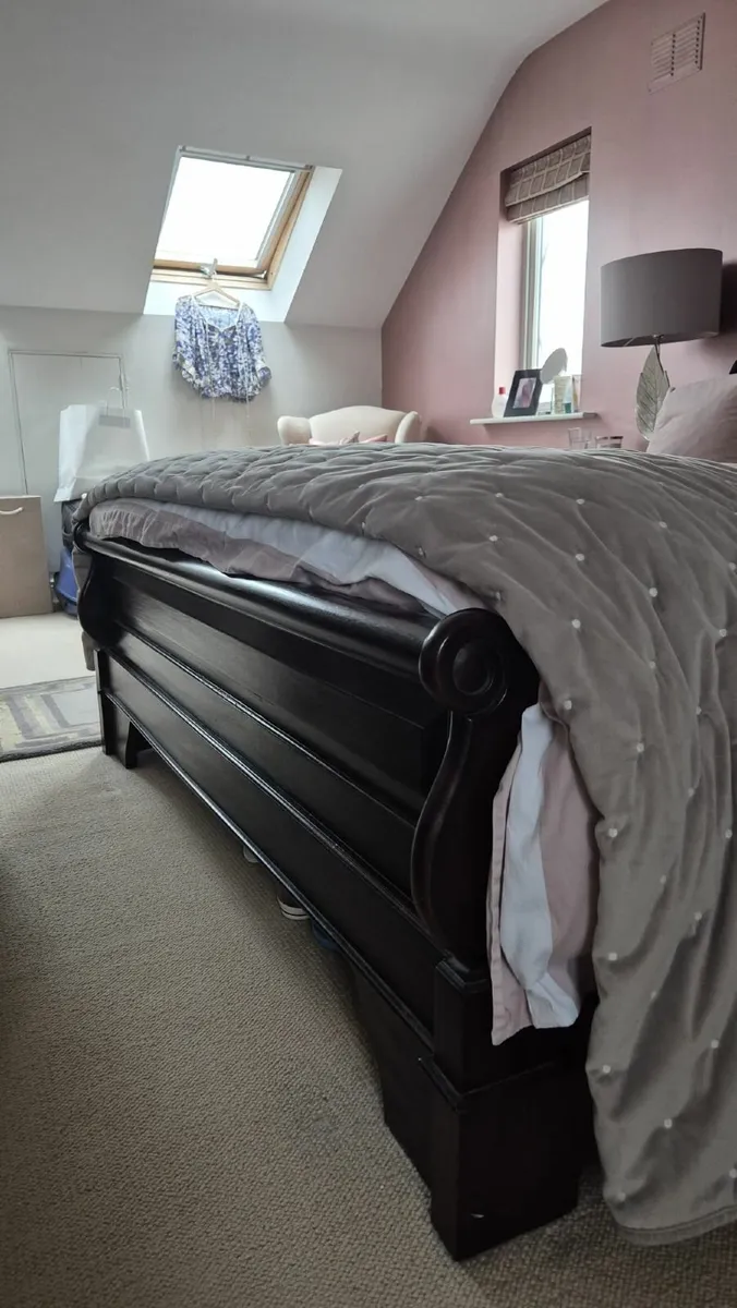 King size  Mahogany Wood Sleigh Bed (Free) - Image 2