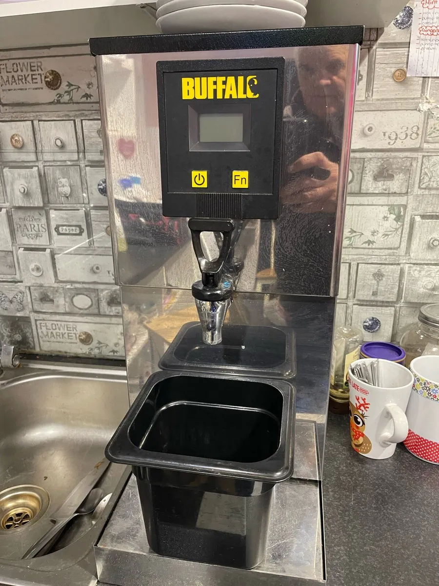 Catering equipment - Image 4