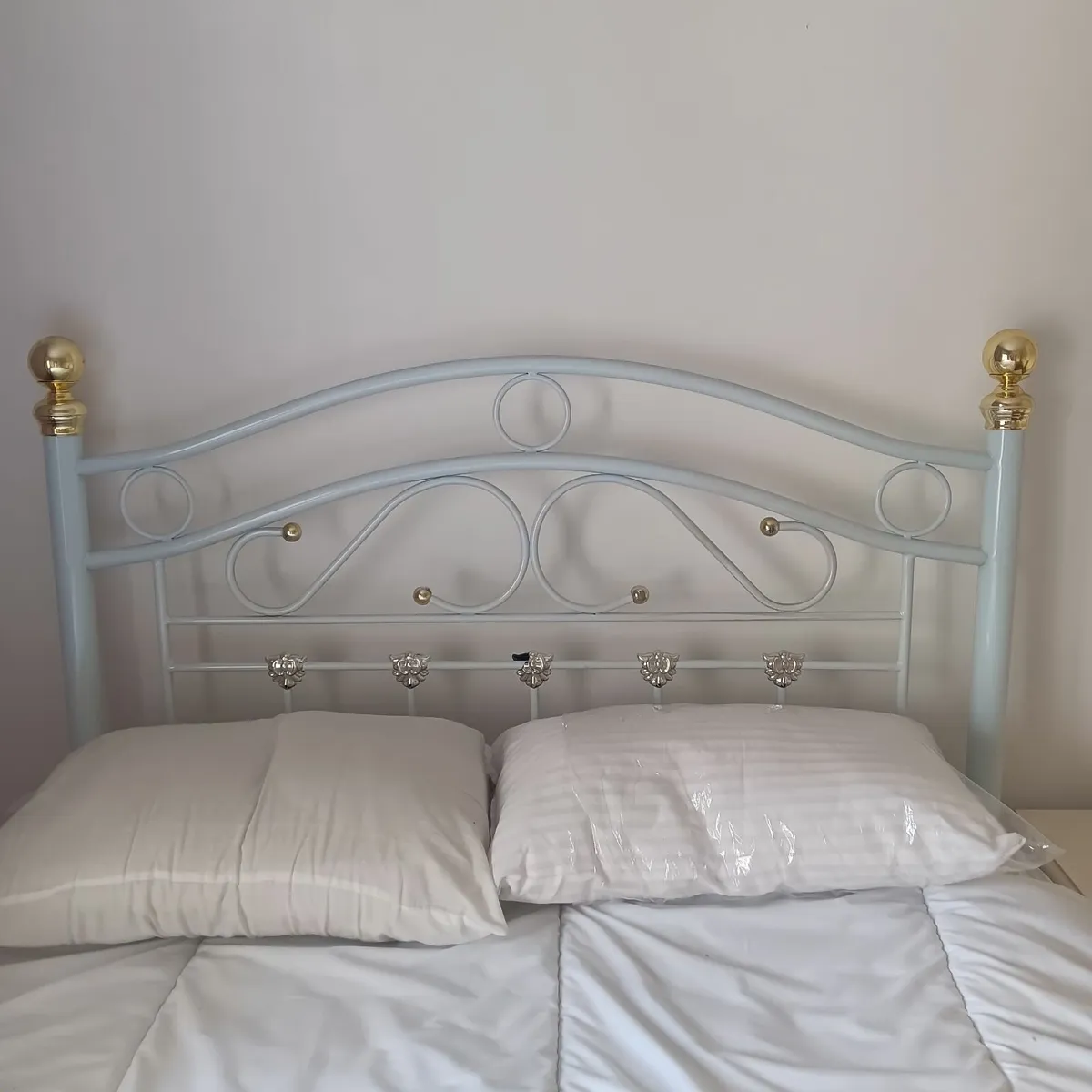 Double Bed - Image 2