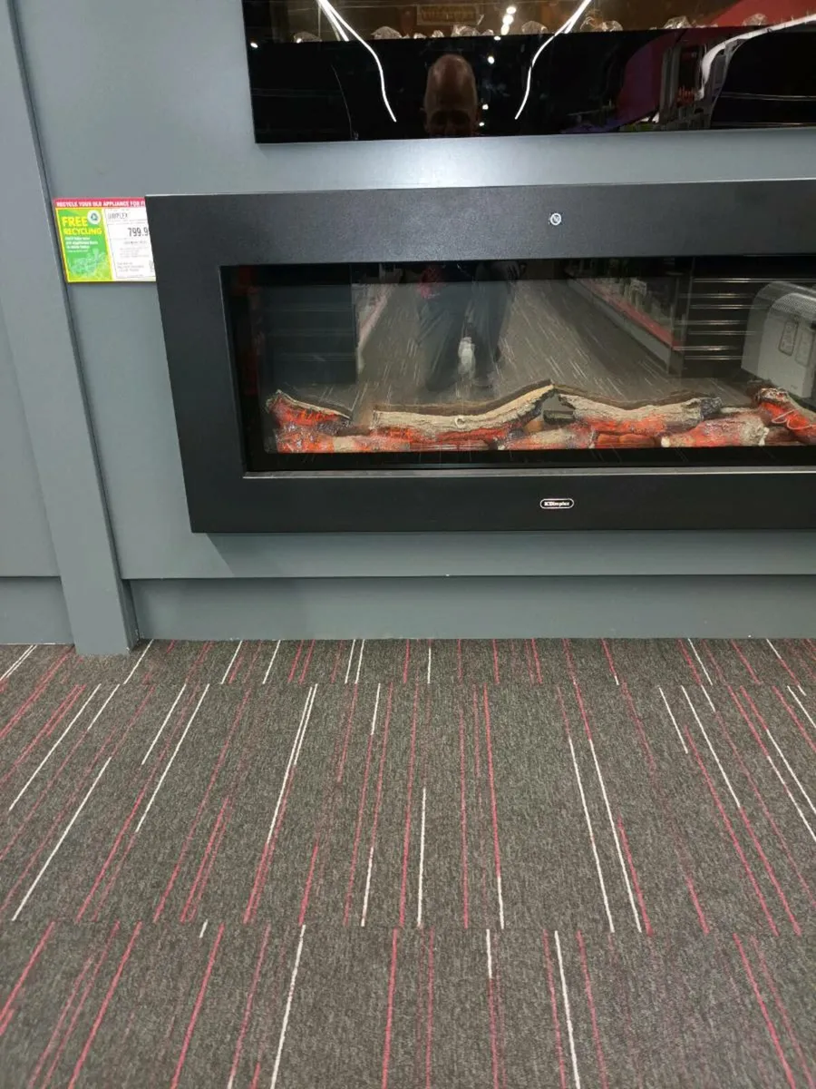 Dimplex electric fire very good condition - Image 1