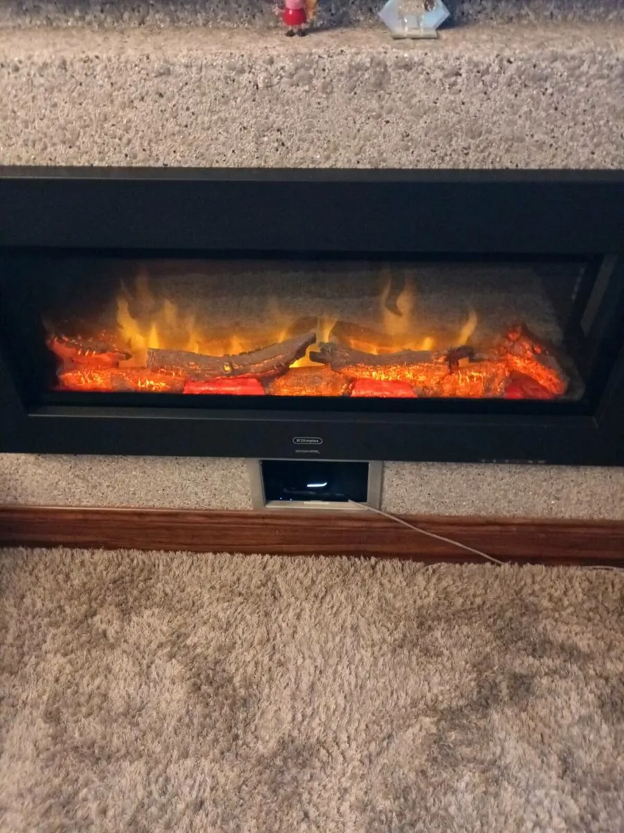 Dimplex electric fire very good condition - Image 3