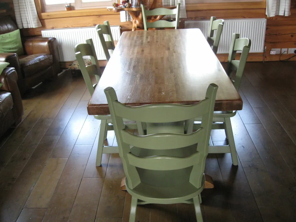solid oak dining fable and chairs - Image 3