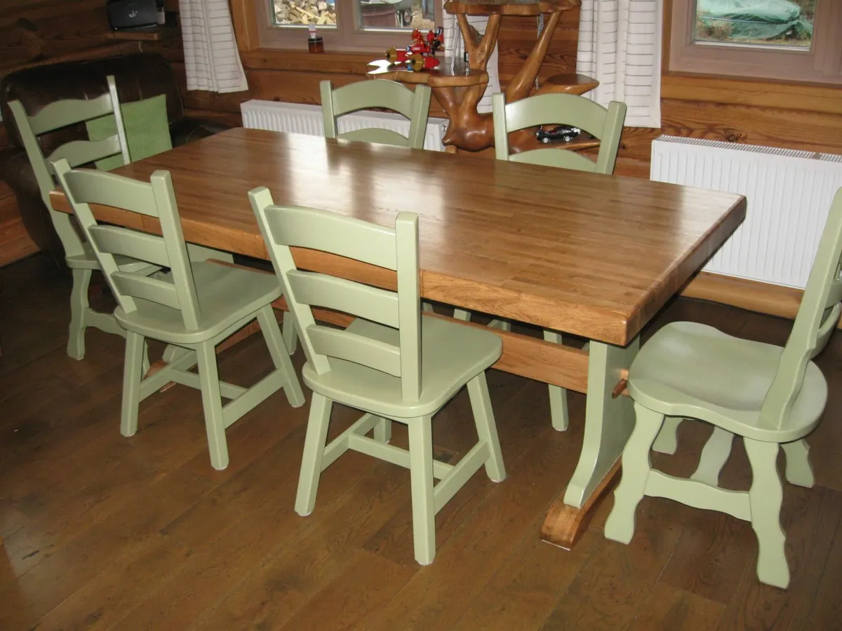 solid oak dining fable and chairs - Image 1