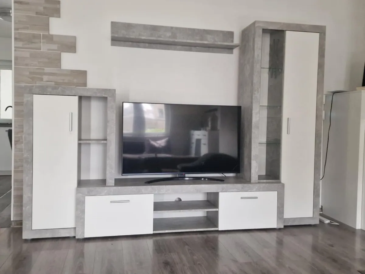 wall tv unit - Image 1