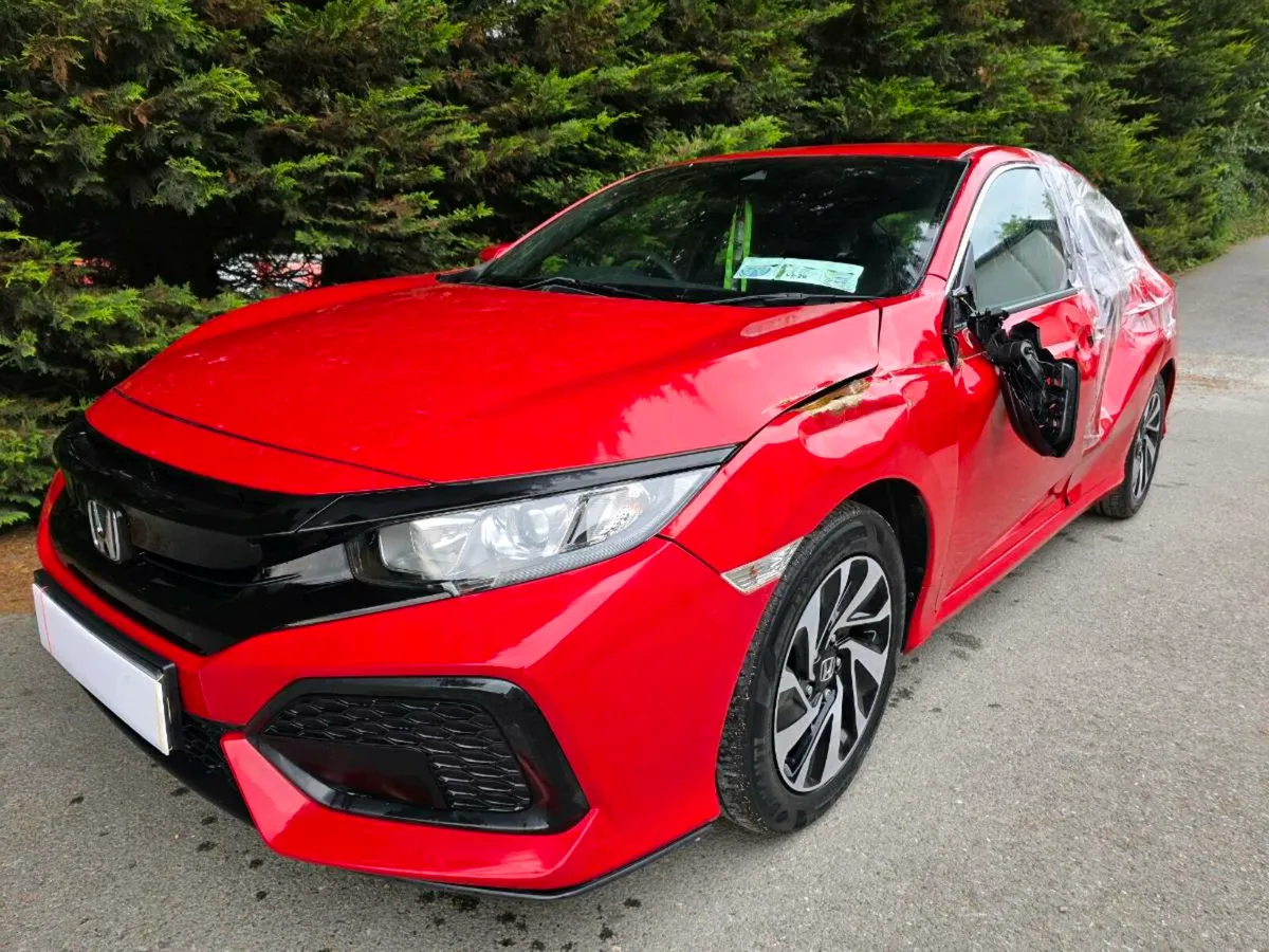HONDA CIVIC 1.0 PETROL LOW MILEAGE 2018 - Image 1