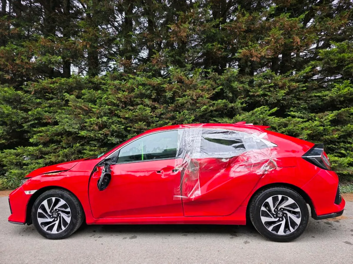 HONDA CIVIC 1.0 PETROL LOW MILEAGE 2018 - Image 3