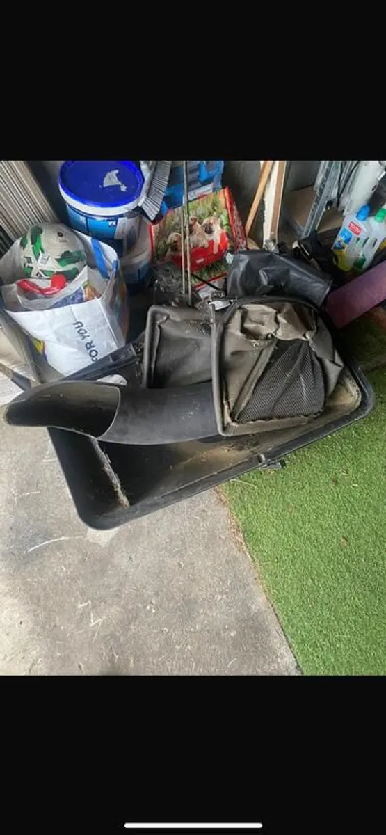 John Deere Lawn Mower Collection Chute and Basket - Image 3