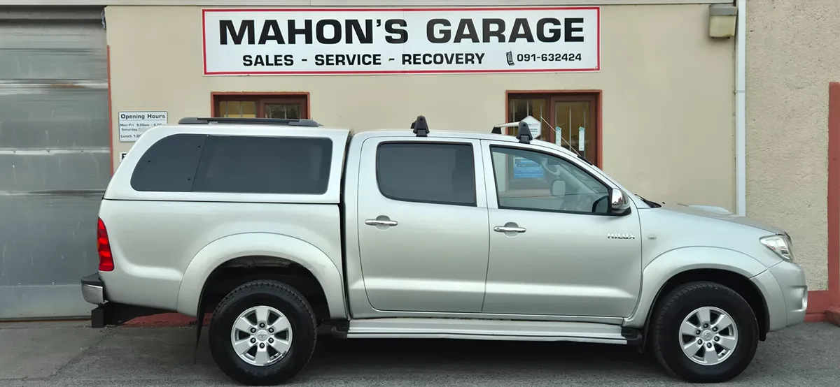 Toyota Hilux 2011 3.0D Manual - Image 2