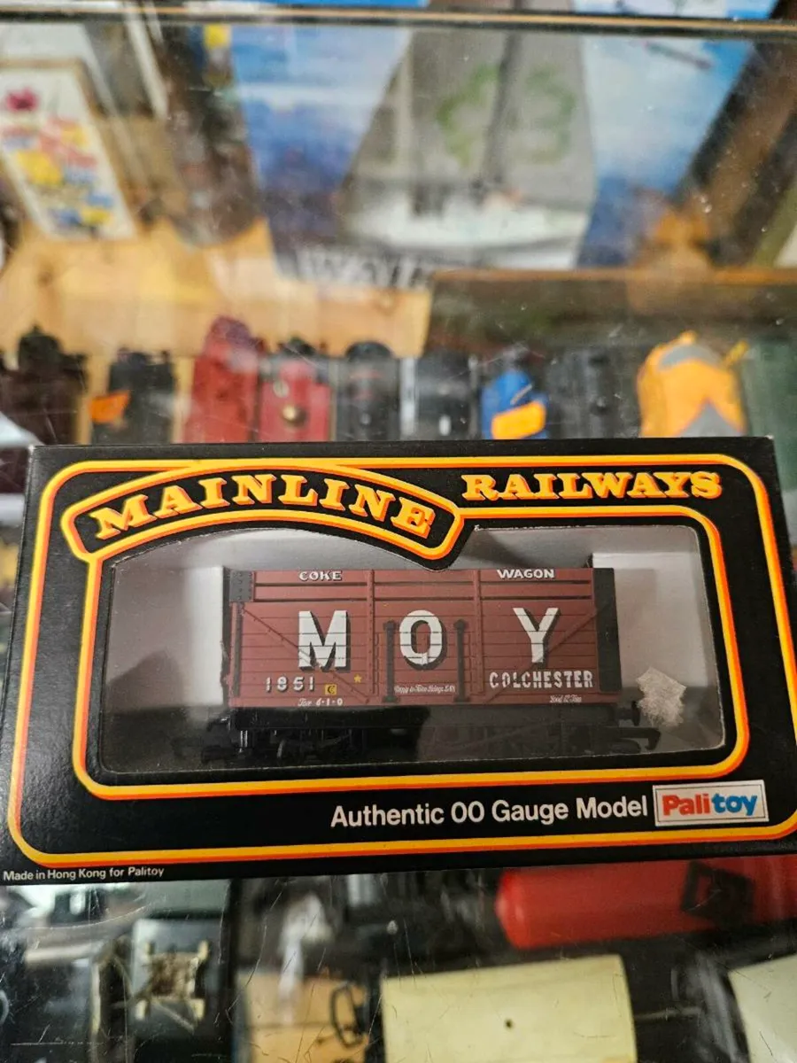 Hornby Mainline 00 Gauge Wagon