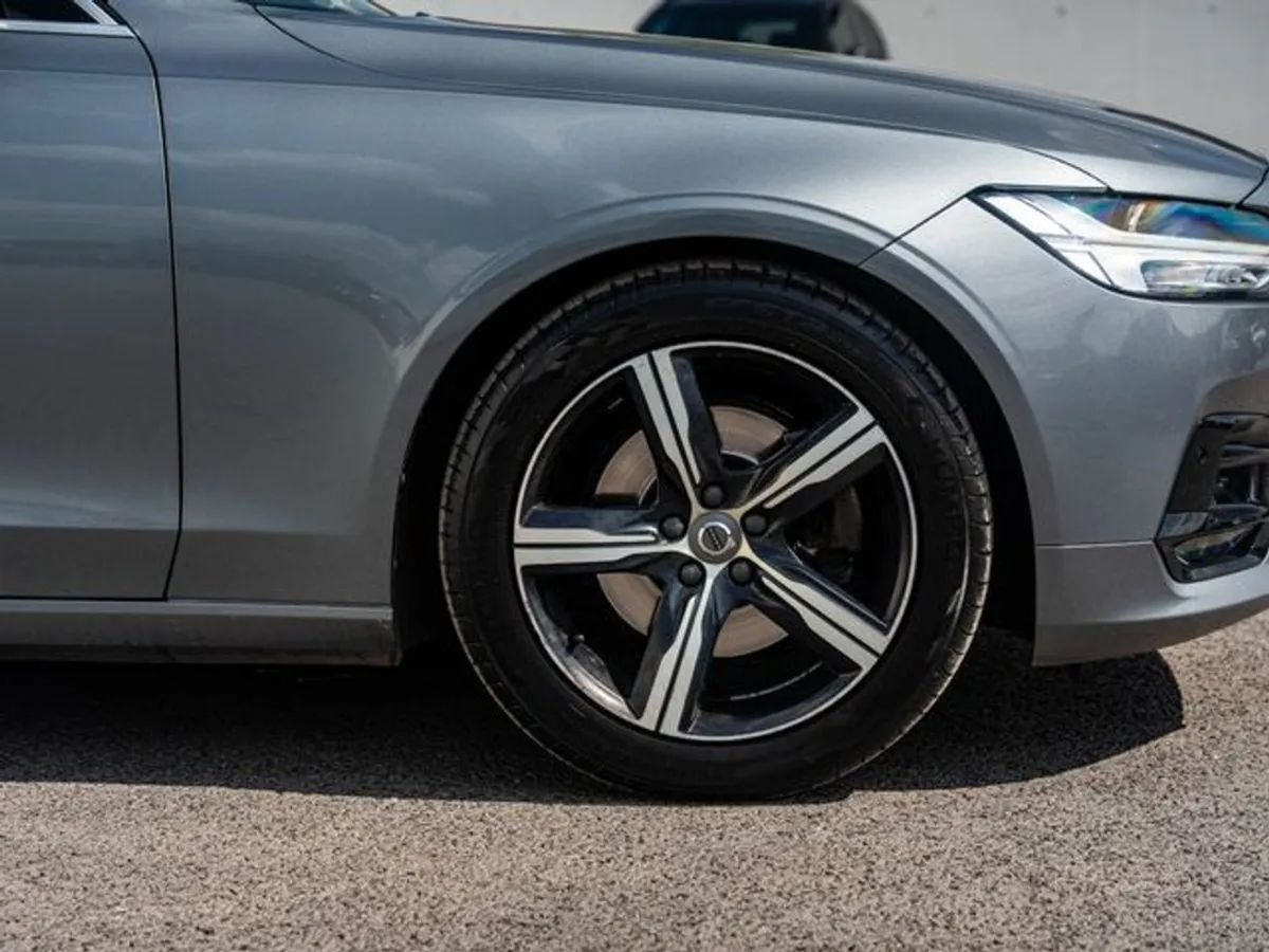 Volvo S90 D4 R-design - Image 3