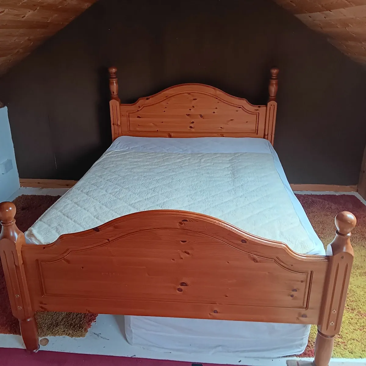 Double Bed
