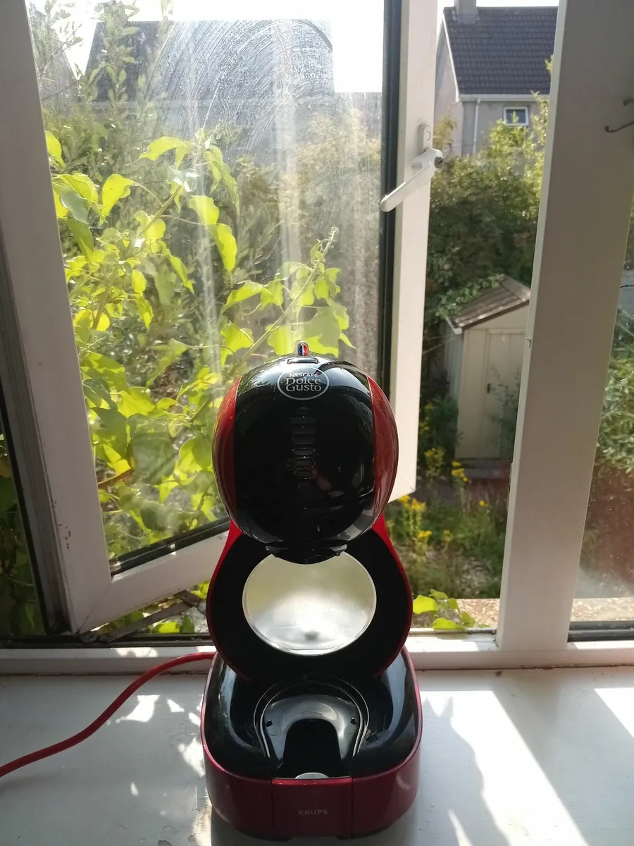 Nescafé Dolce Gusto coffee machine. - Image 1