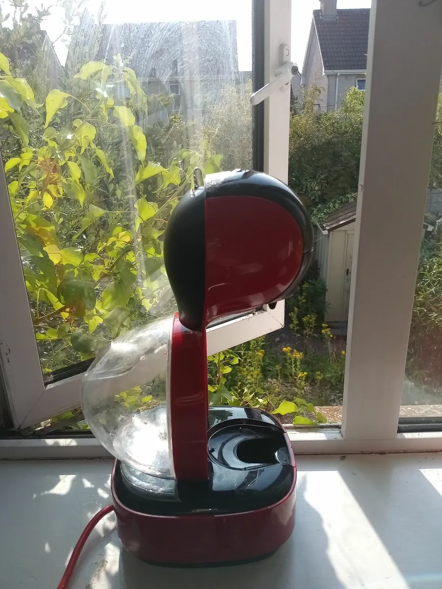 Nescafé Dolce Gusto coffee machine. - Image 2