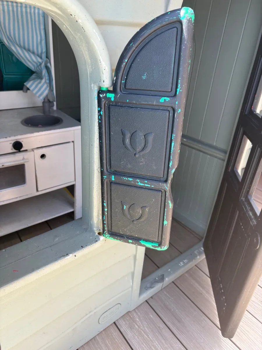 Playhouse - Image 2