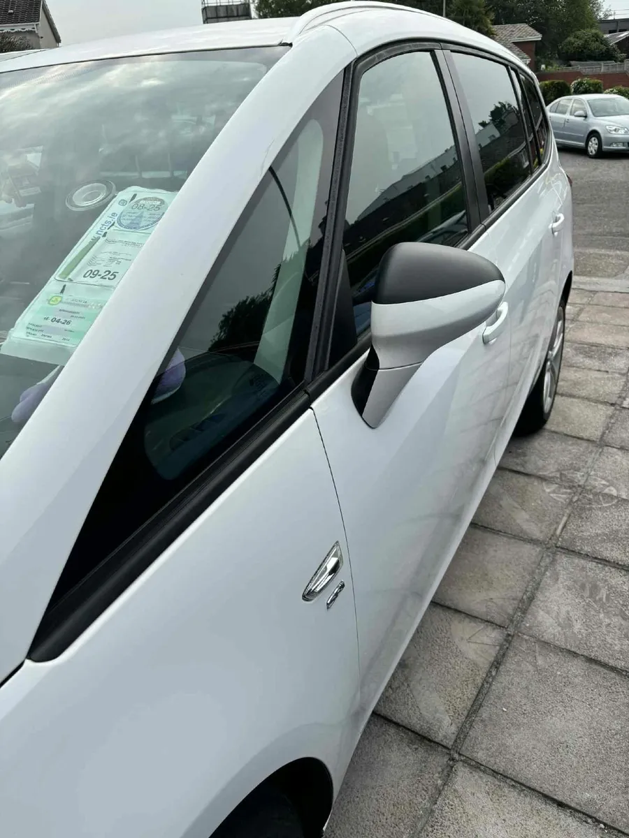 Zafira 2014 - Image 1