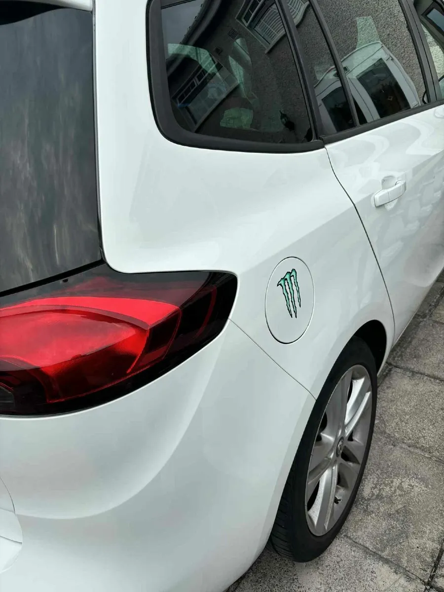 Zafira 2014 - Image 2