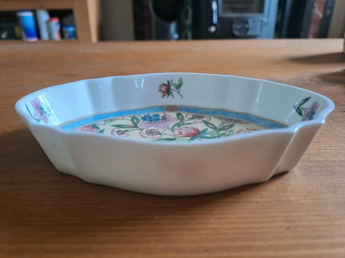 Vintage Wedgwood Sarah dish - Image 2