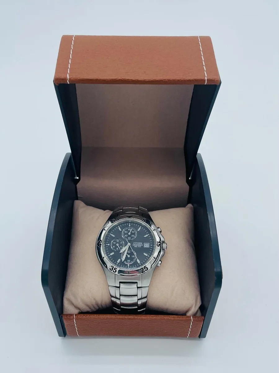 Citizen Quartz Chronograph WR100 Watch - Image 3