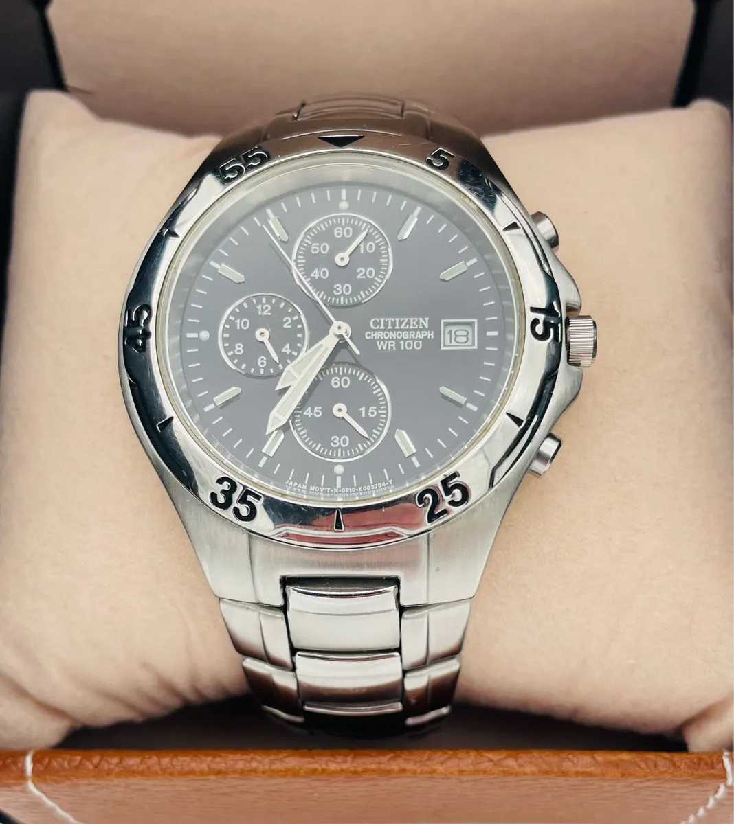 Citizen Quartz Chronograph WR100 Watch - Image 4