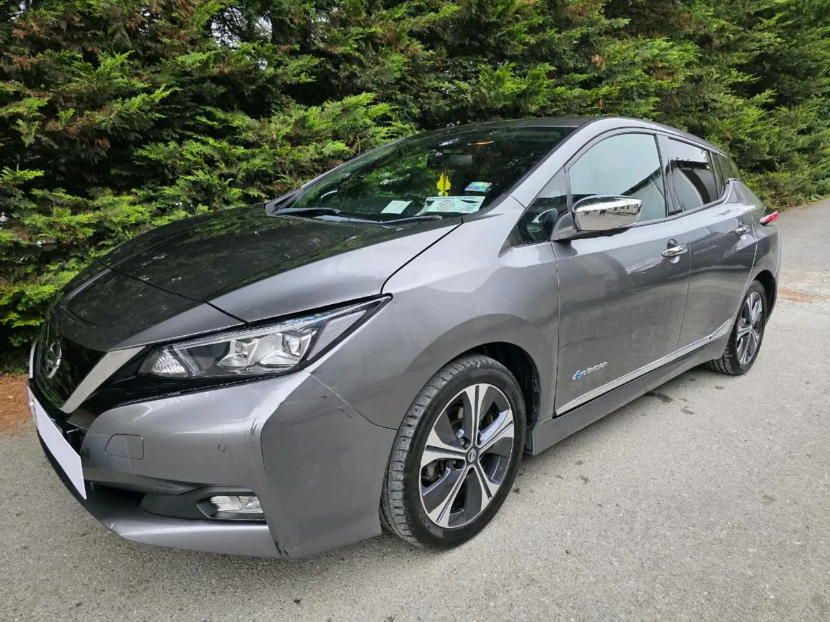 NISSAN LEAF E TEKNA 148 BHP 2018 LOW MILEAGE - Image 1