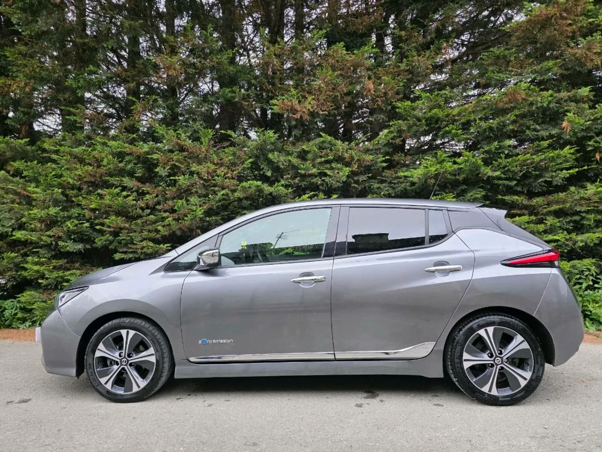 NISSAN LEAF E TEKNA 148 BHP 2018 LOW MILEAGE - Image 2