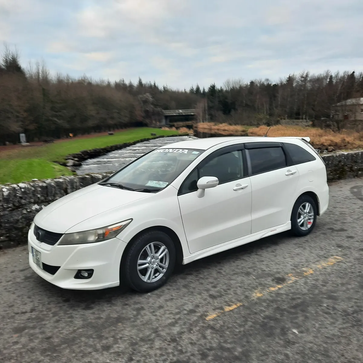 Honda Stream 2011 - Image 1