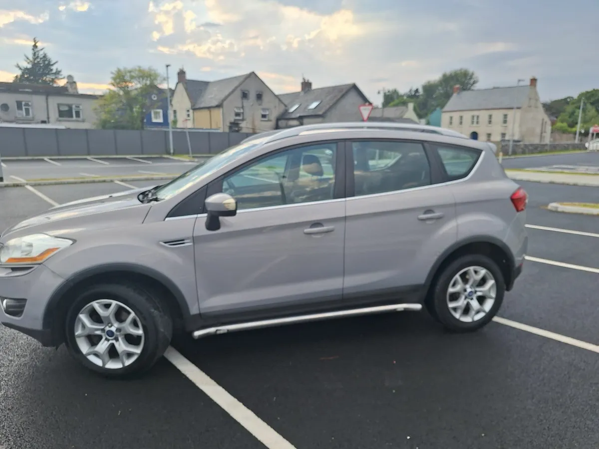 Ford Kuga 2011 - Image 2