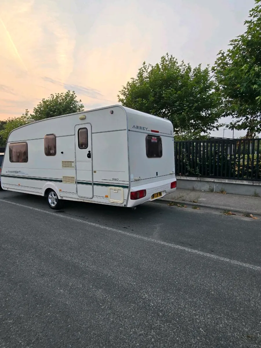 Caravan - Image 3