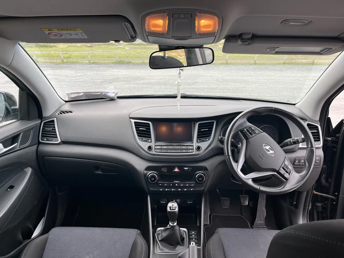 Black Hyundai Tucson- **PRICE DROP** - Image 4