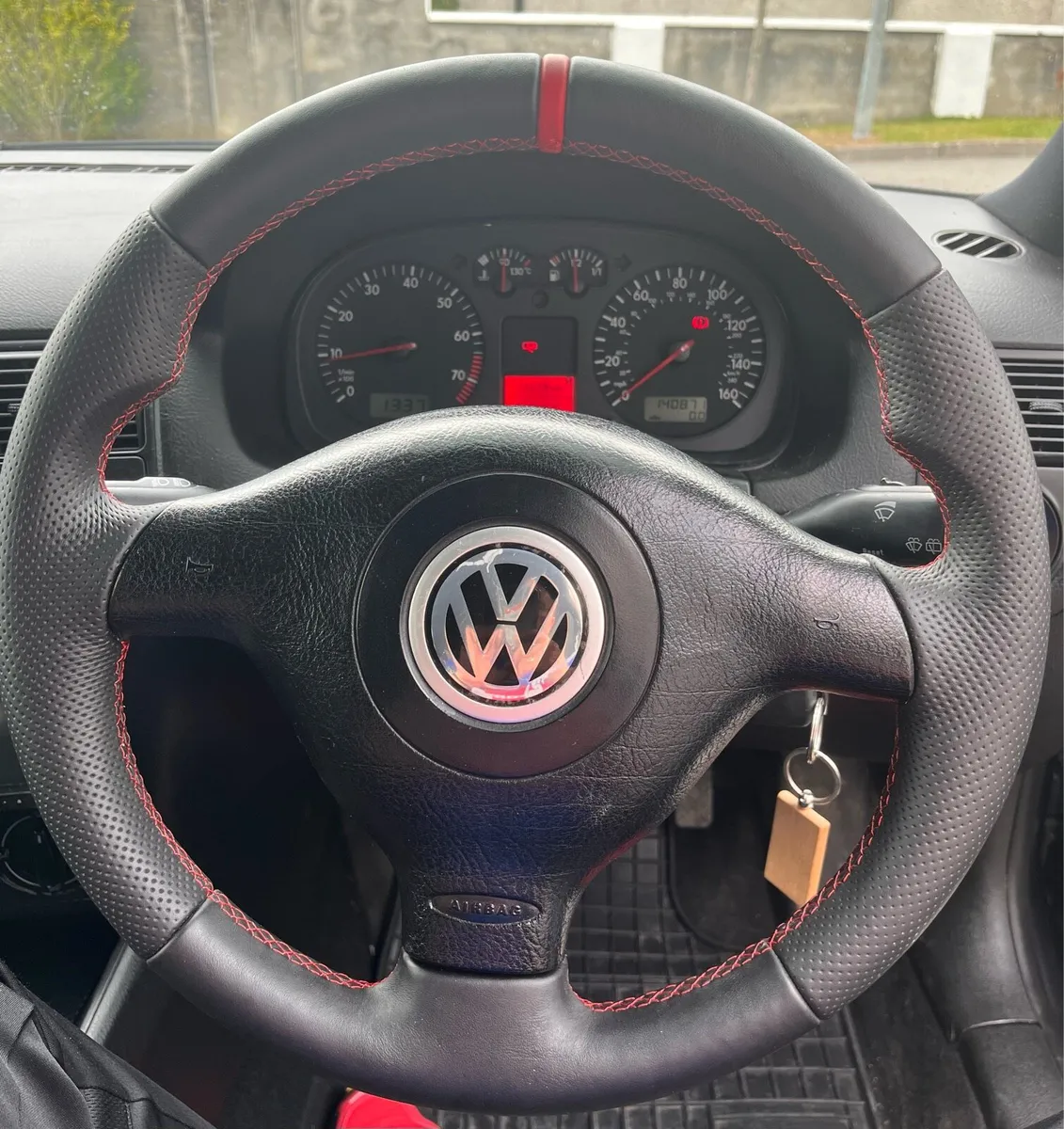 Volkswagen Golf GTI - Image 3