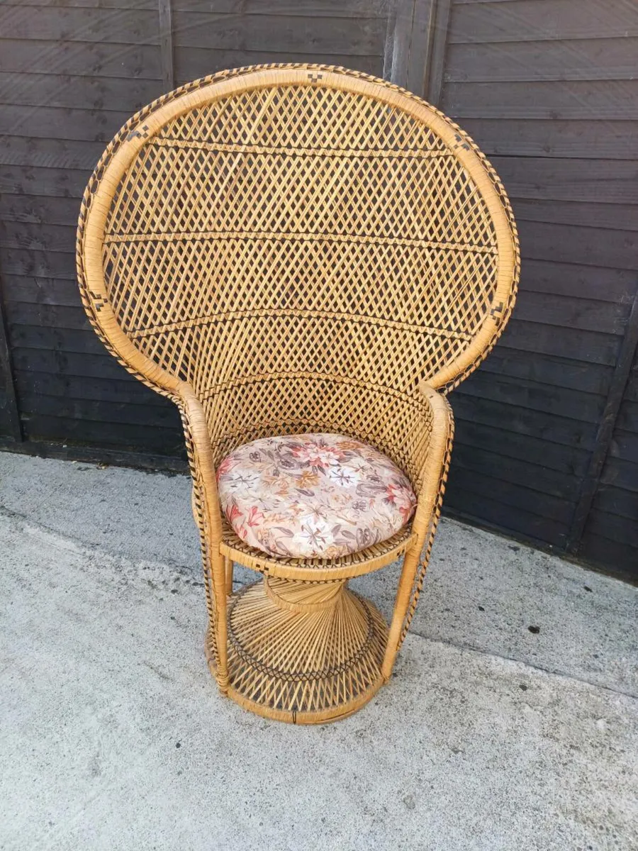 Vintage Wicker Throne Chair - Image 2
