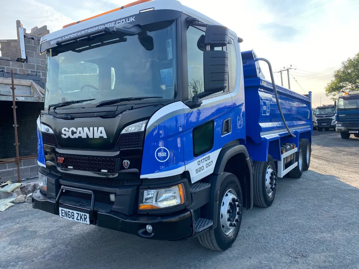 Scania XT 8x4 tipper - Image 1