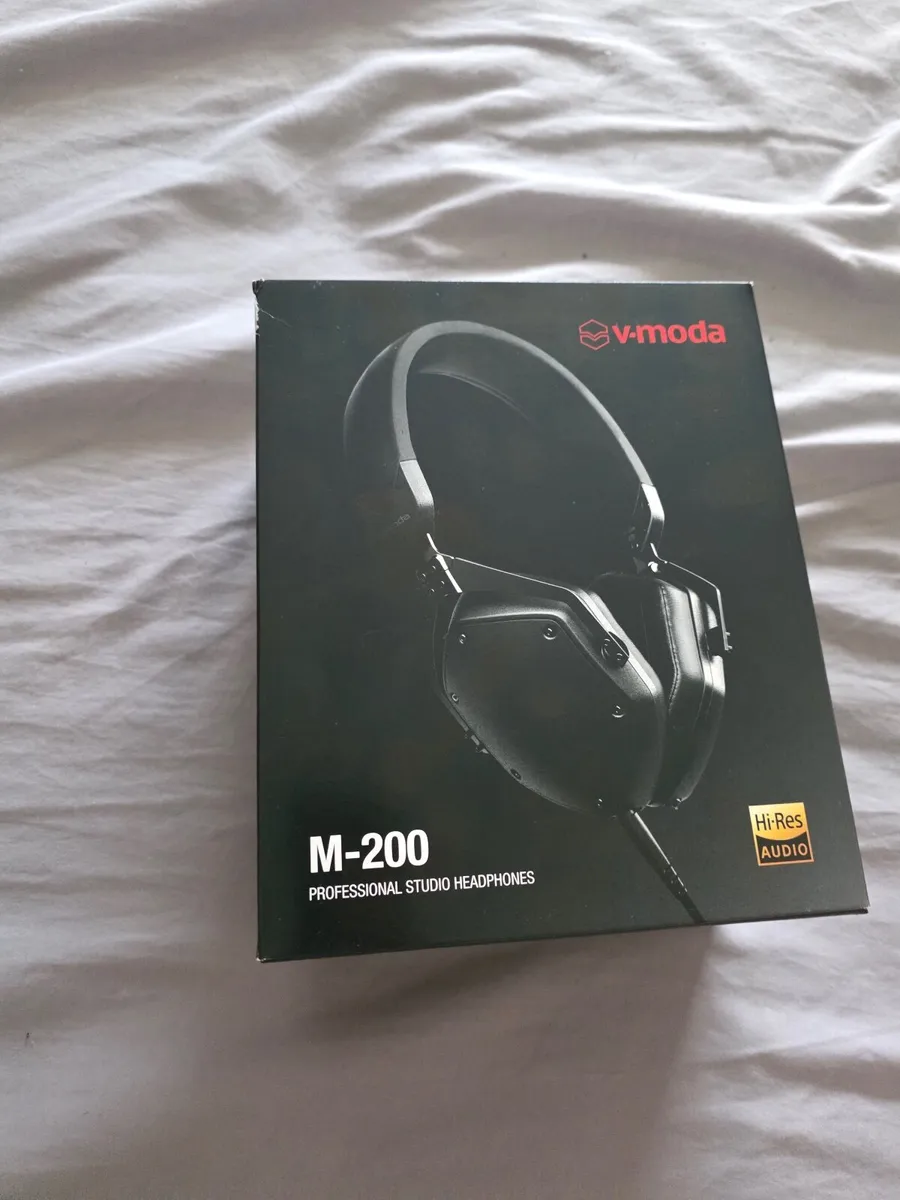 V-Moda M-200 headphones noise cancelling, bluetoot - Image 1