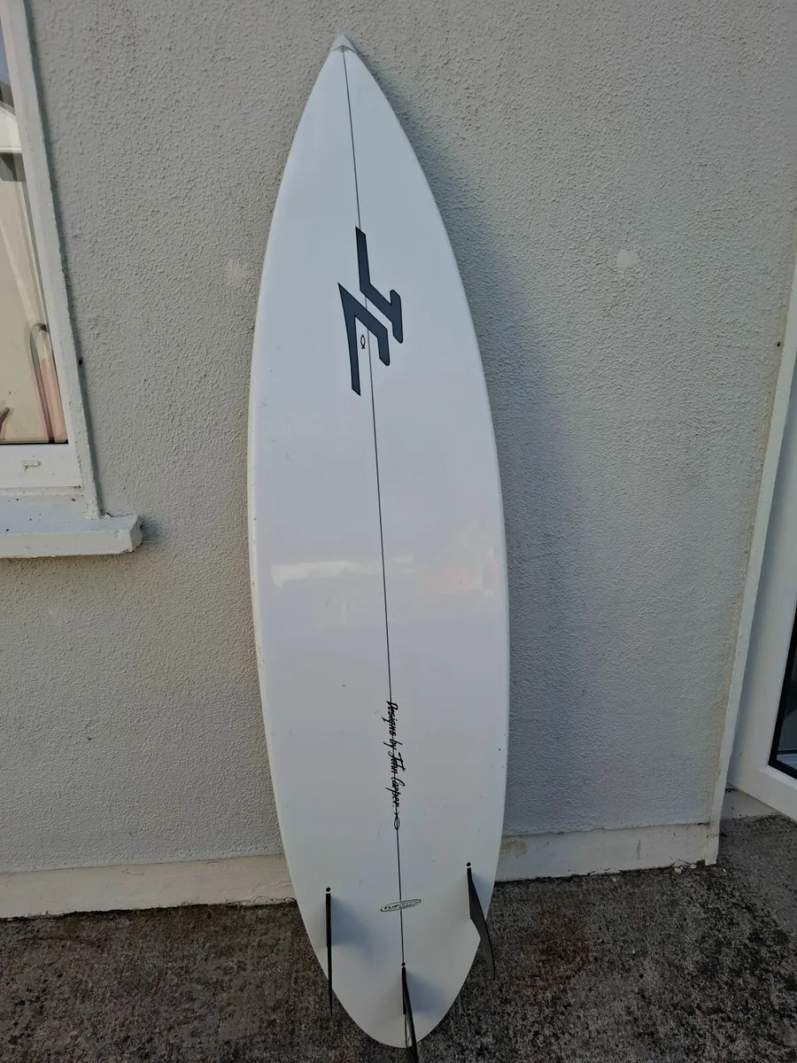 Surfboard - Image 4