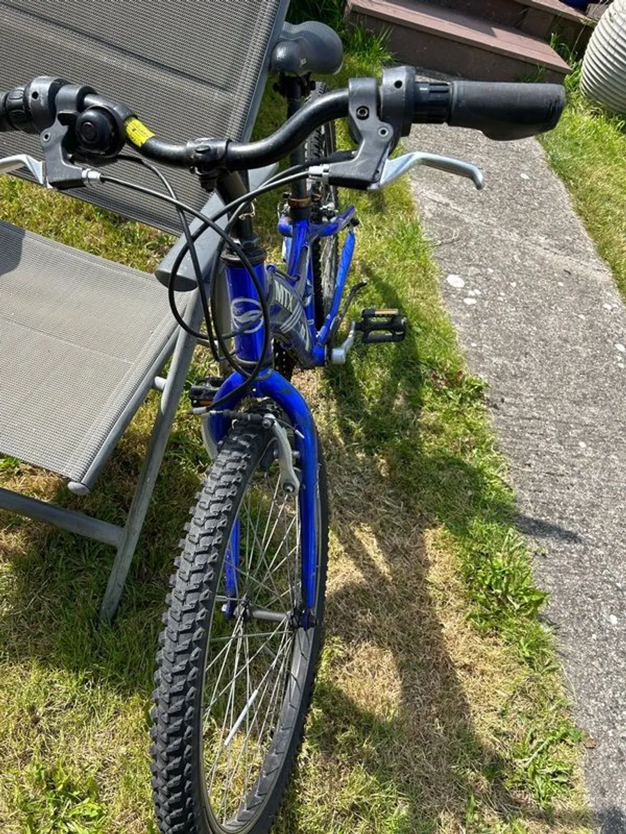 Boys bike - Image 2