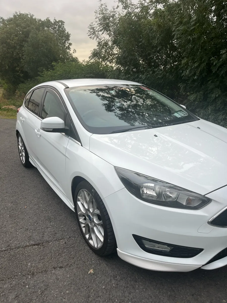 2015 Ford Focus - Image 2