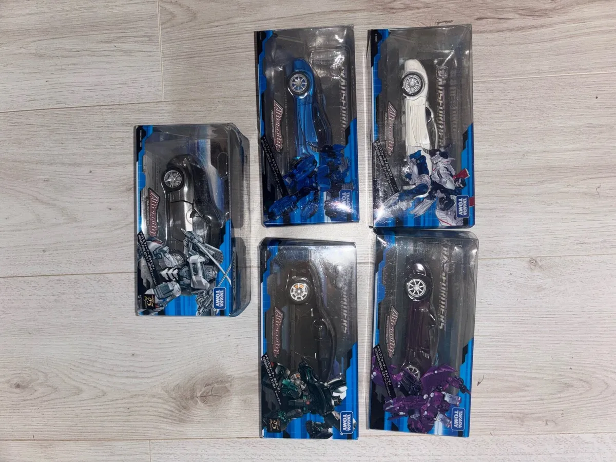 Star Wars and transformers collectibles - Image 1