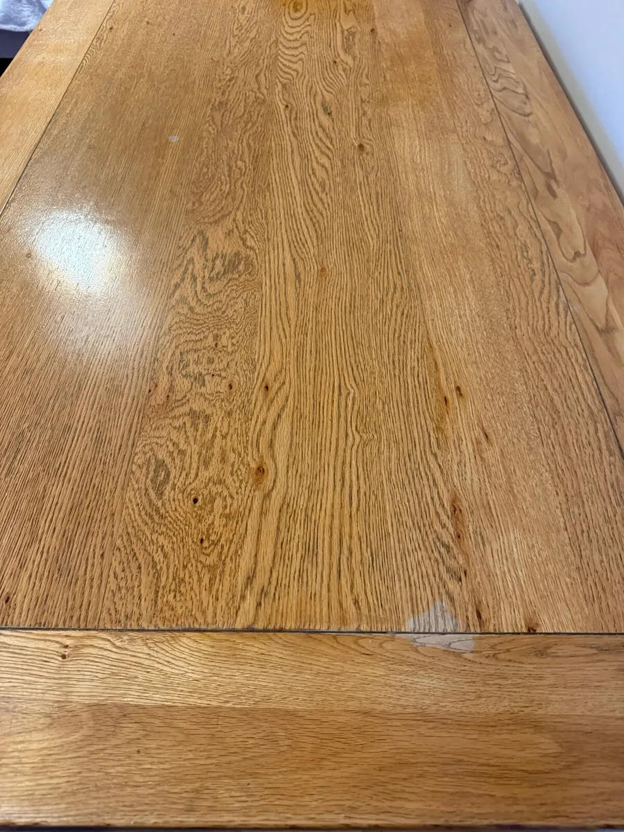 Kitchen table and 4 chairs - Image 4