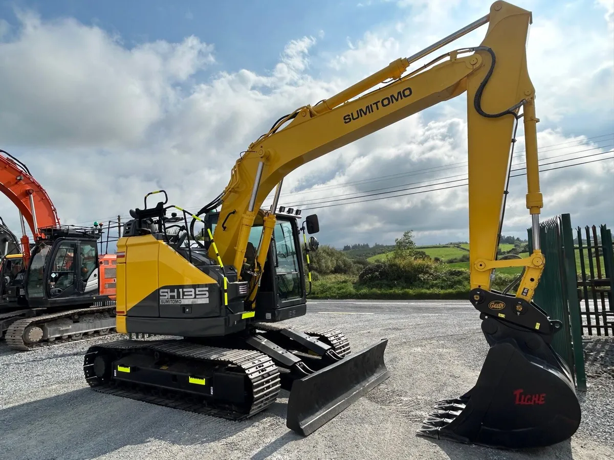 ⭐️Sumitomo SH135-7 - Case CX145D⭐️ - Image 1