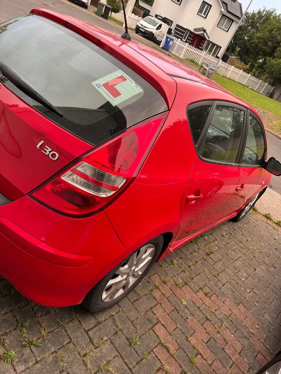 Hyundai i30 - Image 2