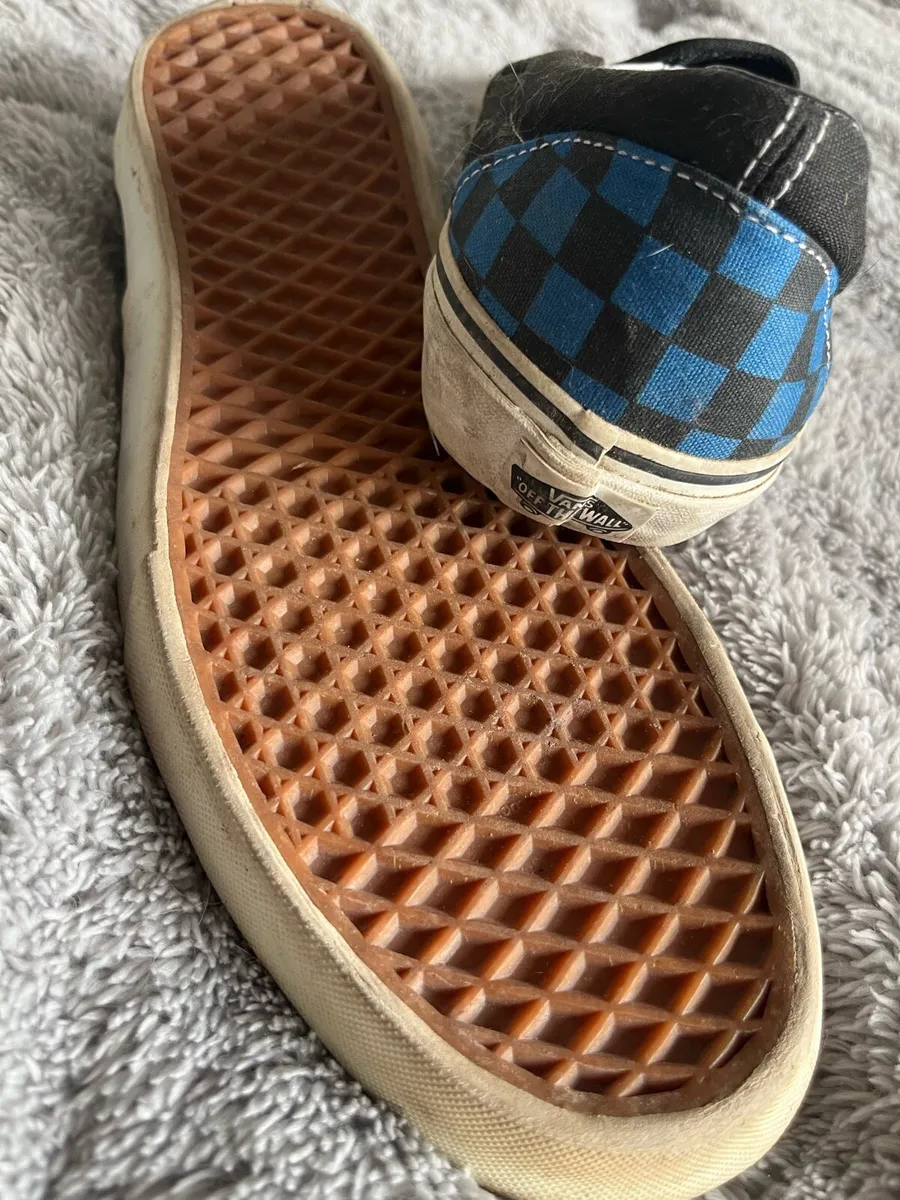 Men’s trainers 3 for €10 - Image 3