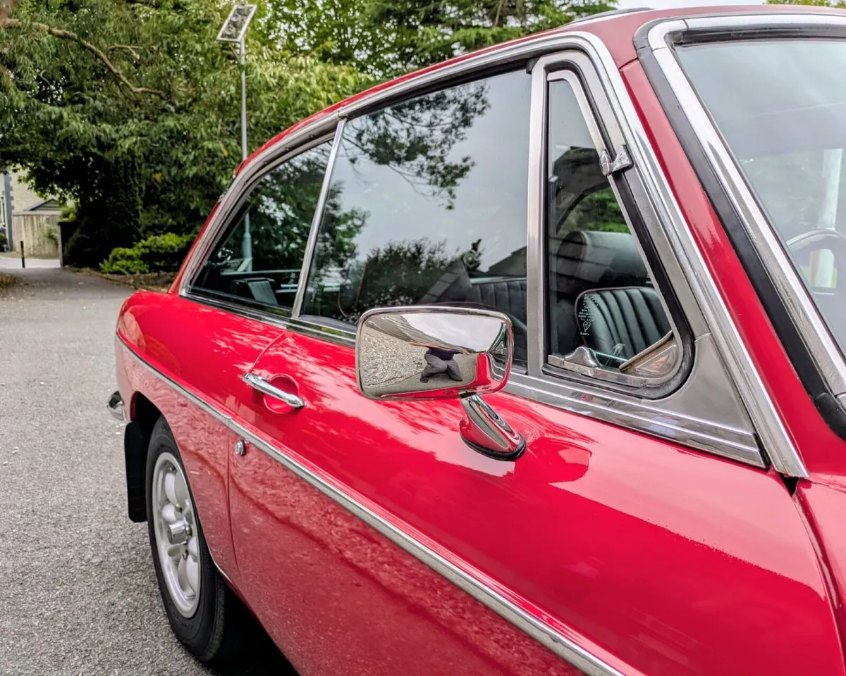 MG MGB 1977 - Image 4