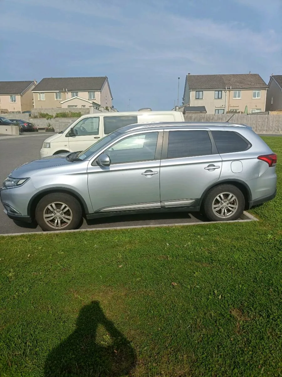 Mitsubishi Outlander 2.3Dsl - Image 2