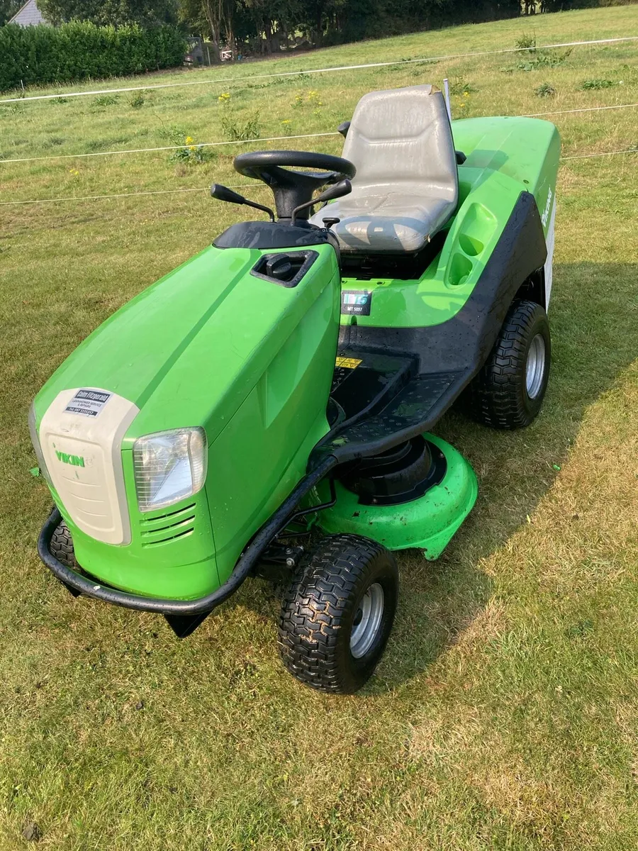 Viking lawnmower - Image 1