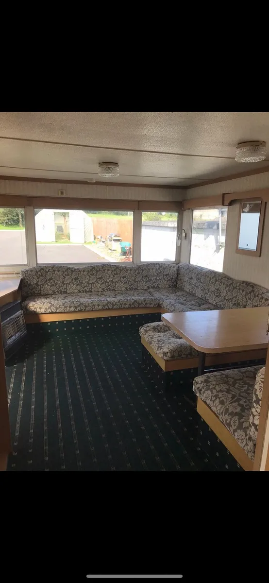 Mobile home - Image 1