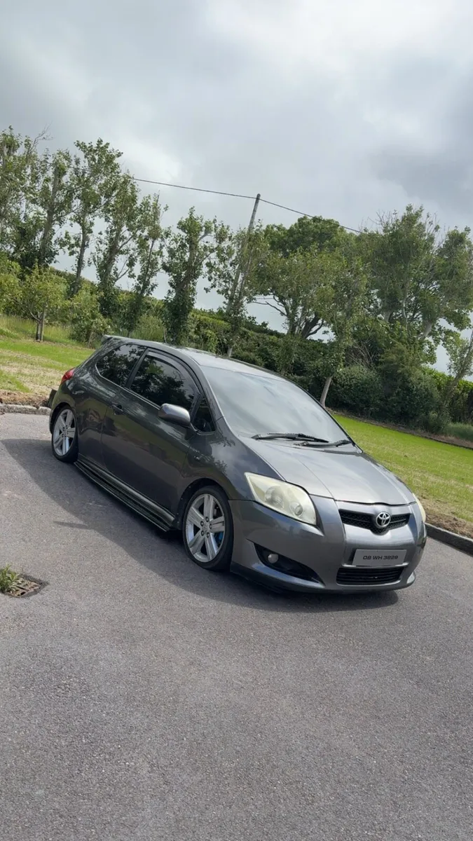 Toyota Auris 1.4 D4D - Image 1
