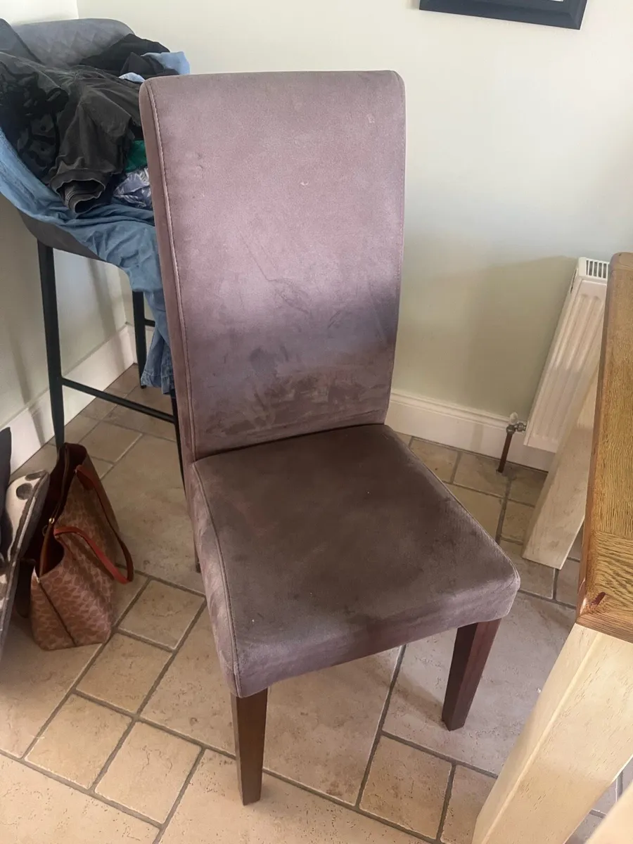 Dining table and chairs - Image 2